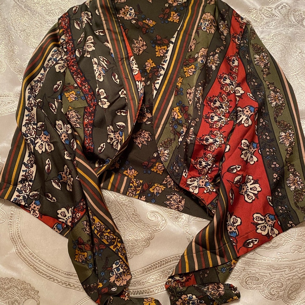 Two Piece Set - image 7